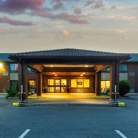 Comfort Inn Kingston Highway 401 Exterior foto