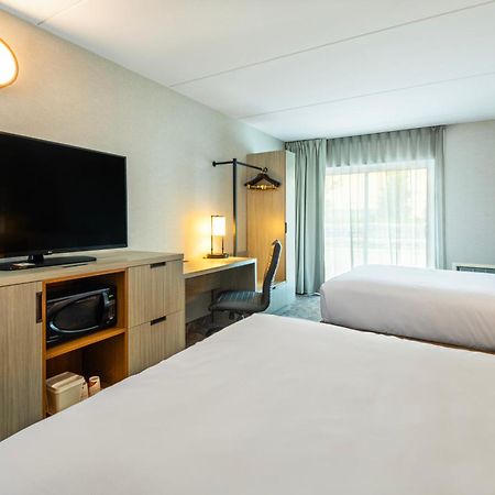 Comfort Inn Kingston Highway 401 Exterior foto