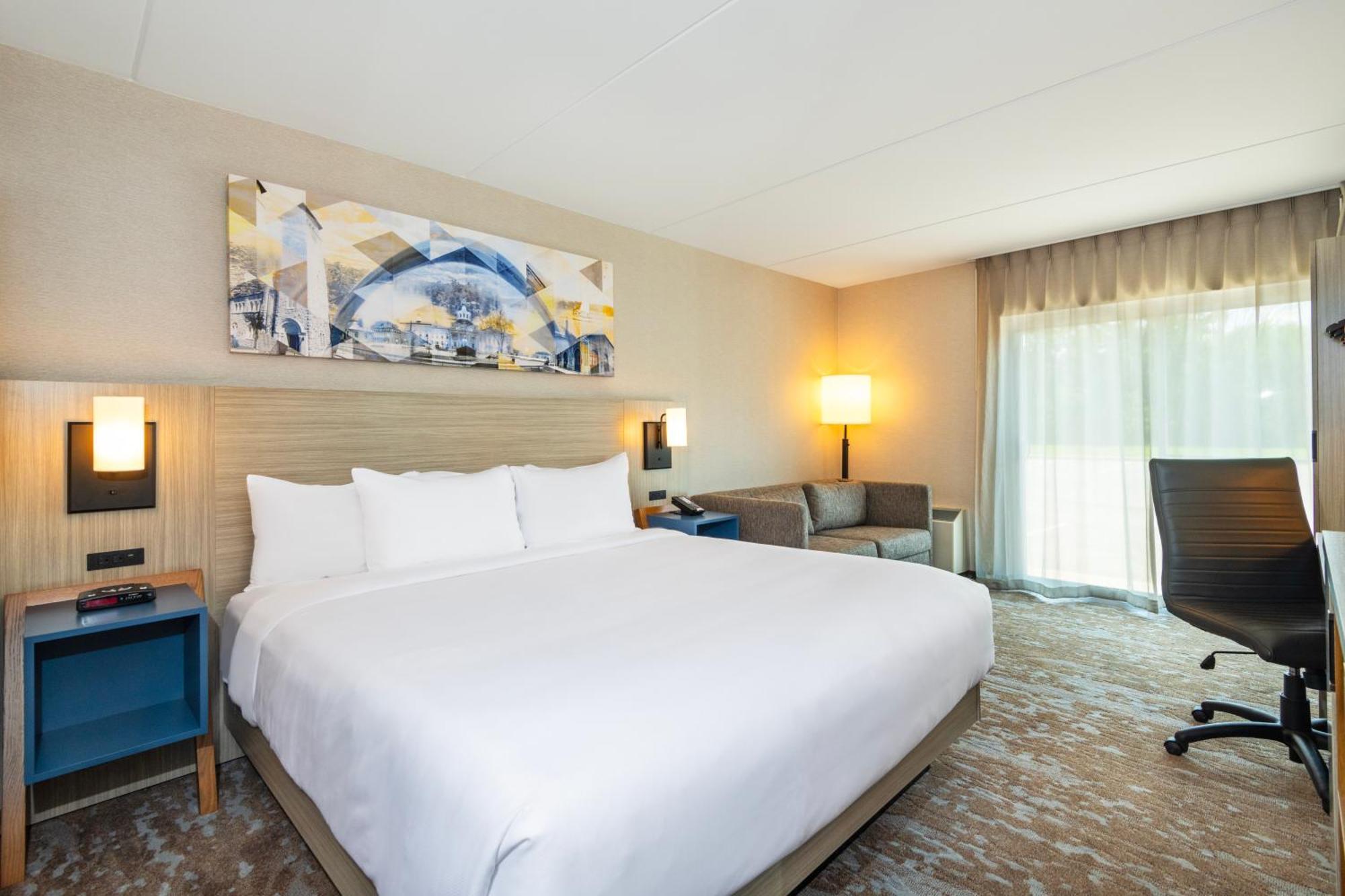 Comfort Inn Kingston Highway 401 Exterior foto